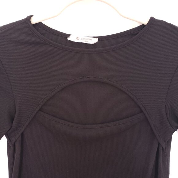 Bombom Women Black Short Sleeve Unique Cut Shirt Blouse Size Small Made in USA - Picture 4 of 13